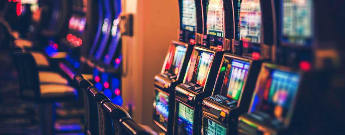 6 Real Tricks Casinos Use to Make You Gamble More - Slot Machines